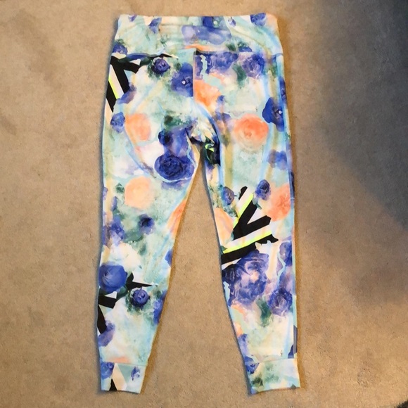 Reebok Lux Bold High Rise leggings - Size XL - Picture 2 of 2